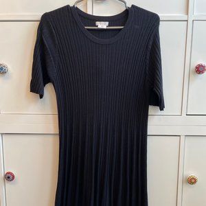 Ribbed short sleeve dress